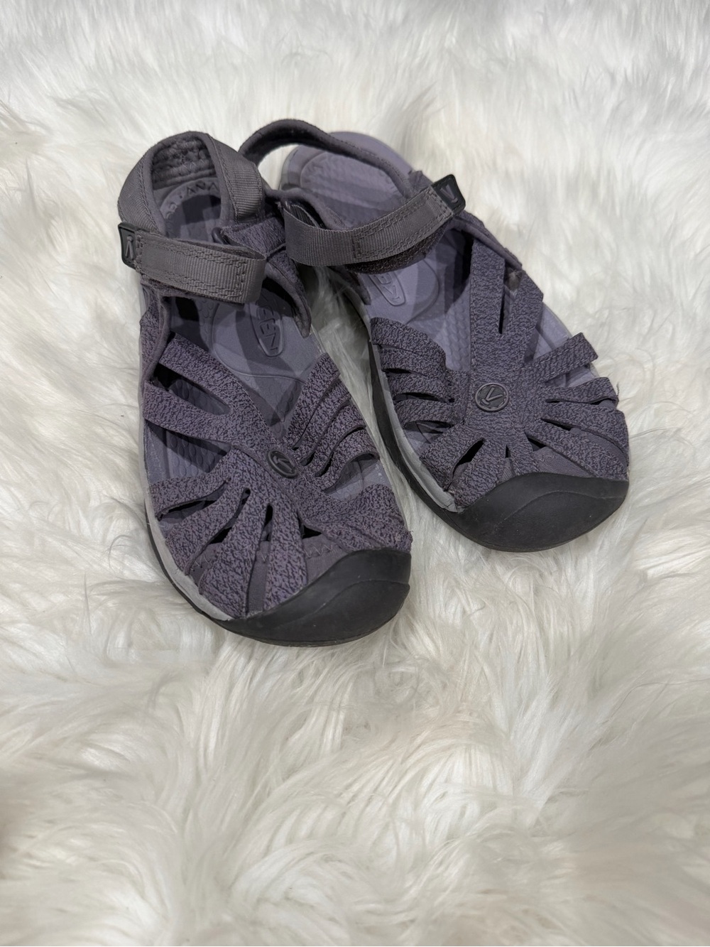 KEEN Rose Sandal In Gargoyle/Raven In Size US 7.5-Land/Water/Travel